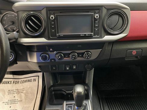 Used 2019 Toyota Tacoma SR5 image 34