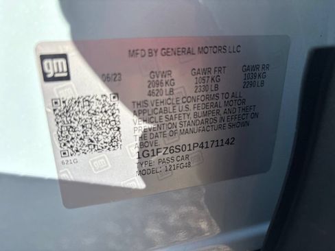 Used 2023 Chevrolet Bolt EUV Premier FWD image 10