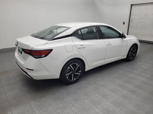 Used 2025 Nissan Sentra SV FWD image 10