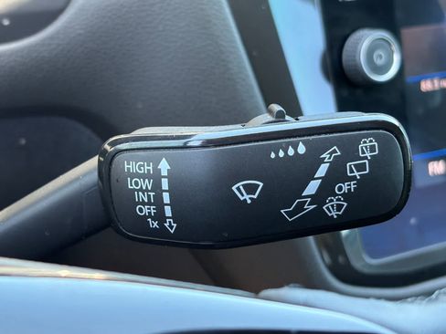 Used 2019 Volkswagen Tiguan SE FWD image 13