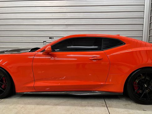 Used 2019 Chevrolet Camaro SS image 7