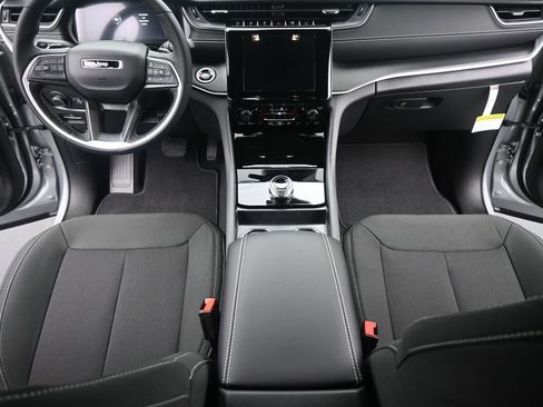 New 2025 Jeep Grand Cherokee L Laredo w/ Luxury Tech Group I image 25