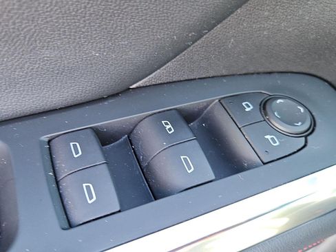 Used 2024 Chevrolet Traverse Z71 AWD/4WD image 20