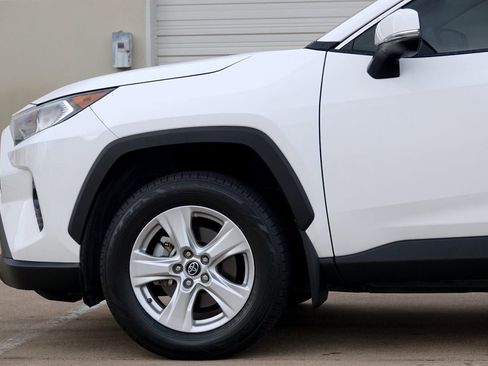 Used 2019 Toyota RAV4 XLE image 21