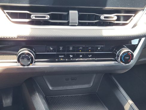 New 2027 Chevrolet Equinox LT FWD image 17