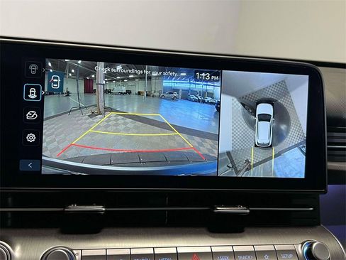 Used 2025 Hyundai Kona Limited image 32