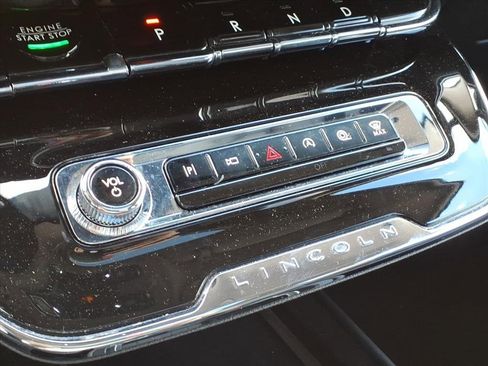 Used 2024 Lincoln Corsair Reserve w/ Equipment Group 201A image 9