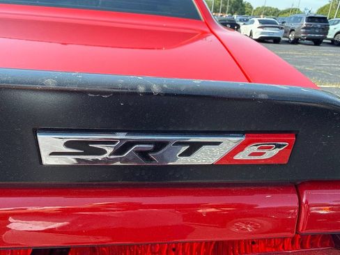 Used 2009 Dodge Challenger SRT8 w/ SRT Option Group II RWD image 7