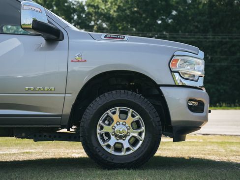 Used 2024 RAM 2500 Laramie w/ Safety Group AWD/4WD image 9