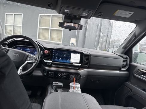 Used 2023 Chevrolet Silverado 1500 RST image 18