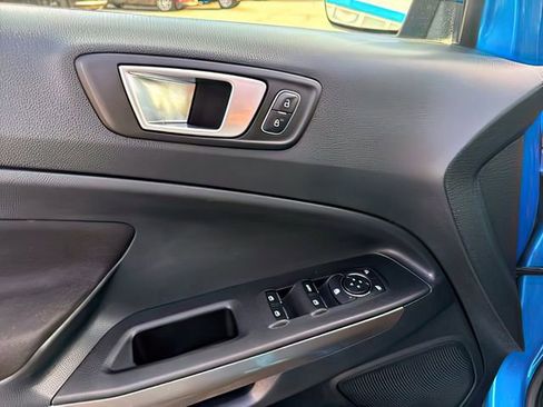 Used 2018 Ford EcoSport SE w/ SE Convenience Package image 19