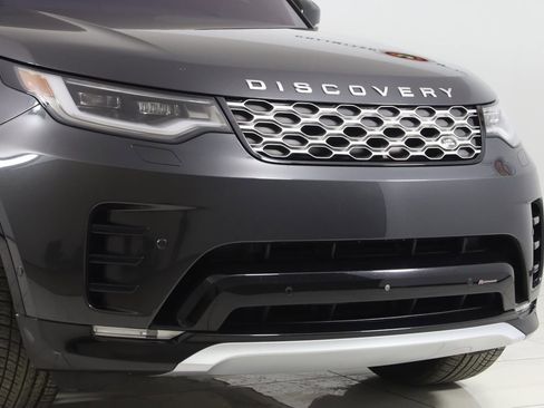 Used 2023 Land Rover Discovery Metropolitan Edition image 43