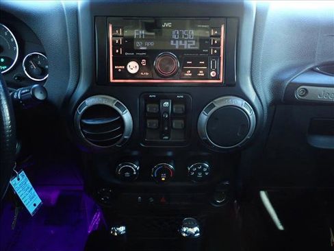 Used 2018 Jeep Wrangler Unlimited Sport S AWD/4WD image 15