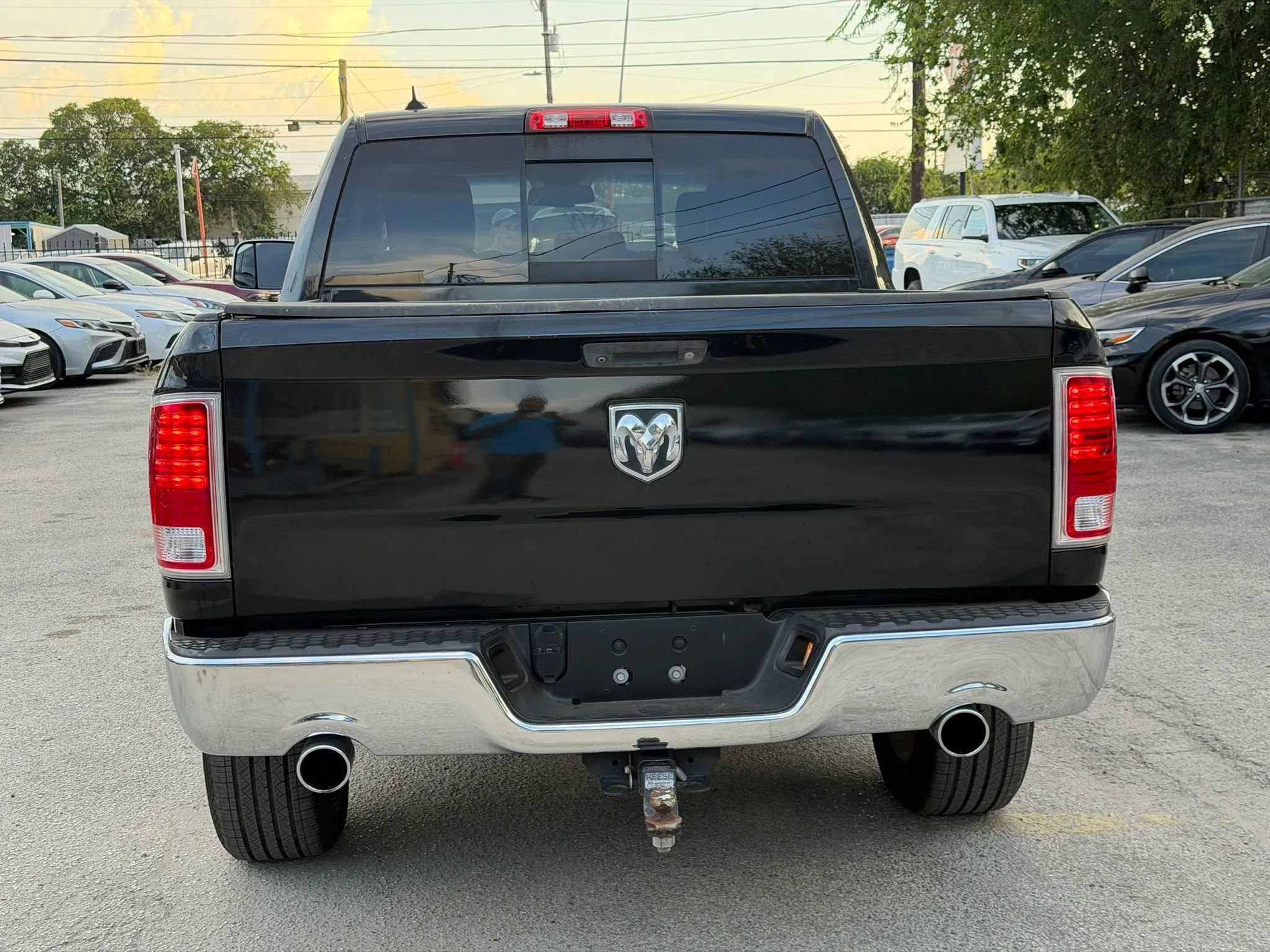 Used 2016 RAM 1500 Laramie w/ Convenience Group AWD/4WD image 10