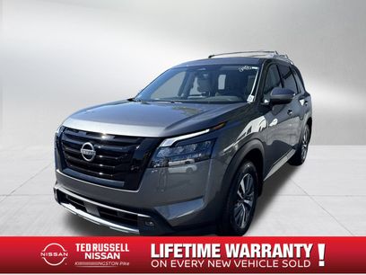 New 2025 Nissan Pathfinder SL