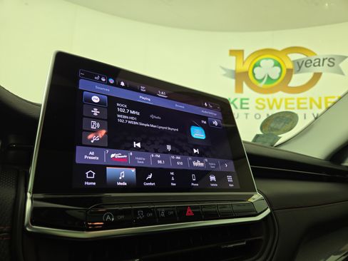 Used 2022 Jeep Compass Trailhawk w/ Trailhawk Elite Group image 19