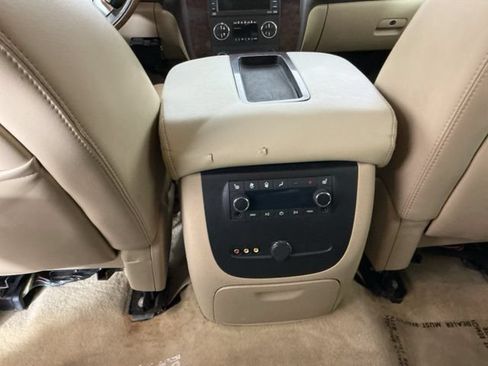 Used 2007 GMC Yukon Denali AWD/4WD image 19