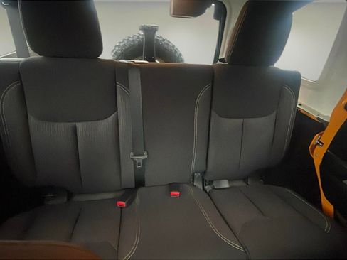 Used 2013 Jeep Wrangler Unlimited Rubicon w/ Dual Top Group image 15