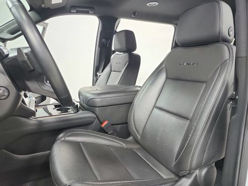 Used 2025 GMC Yukon XL Denali AWD/4WD image 20