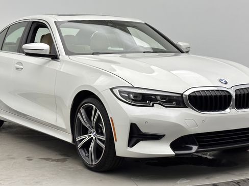 Used 2021 BMW 330e w/ Premium Package RWD image 3