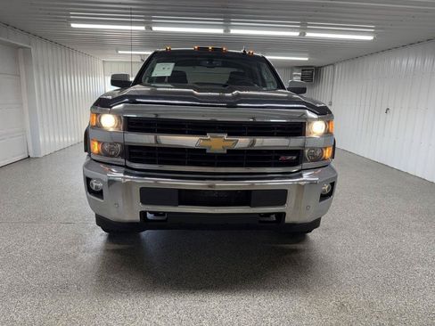 Used 2016 Chevrolet Silverado 2500 LTZ w/ LTZ Plus Package AWD/4WD image 2