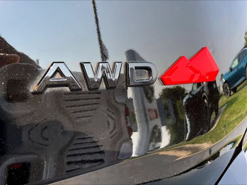 Certified 2026 Nissan Rogue SV AWD/4WD image 27