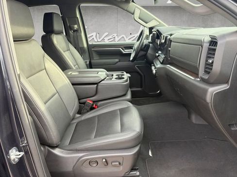 Certified 2025 GMC Sierra 1500 SLT image 24