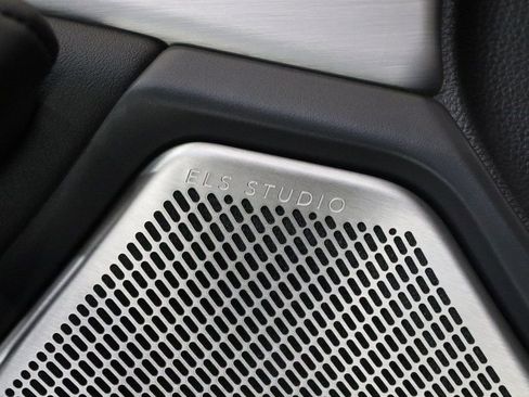 Used 2025 Acura TLX w/ Technology Package image 12