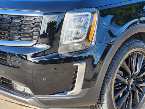 Used 2022 Kia Telluride SX w/ SX Prestige Package image 15