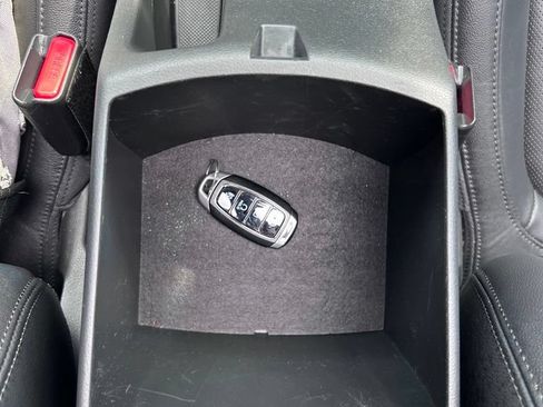 Used 2022 Hyundai Kona Limited w/ Cargo Package FWD image 45