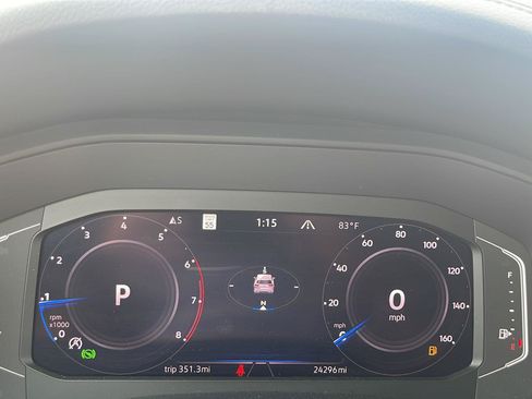 Used 2023 Volkswagen Atlas Cross Sport SEL R-Line AWD/4WD image 10