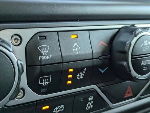 Certified 2021 Jeep Wrangler Unlimited Rubicon w/ Dual Top Group image 22