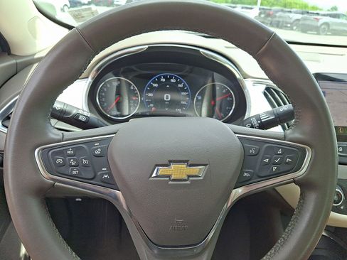 Used 2024 Chevrolet Malibu LT FWD image 22