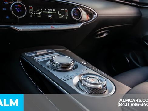 Used 2025 Genesis GV70 2.5T image 23