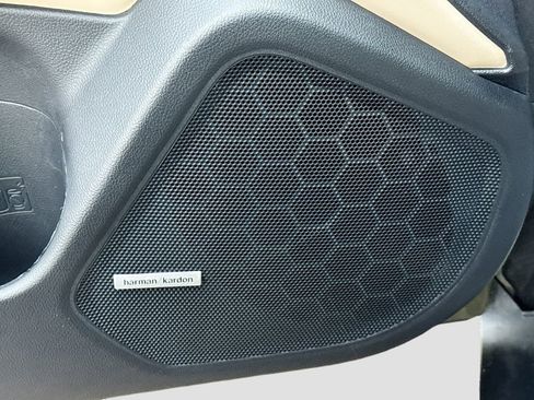 Used 2018 Subaru Outback 2.5i Limited image 23