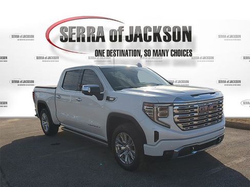 Used 2022 GMC Sierra 1500 Denali image 2