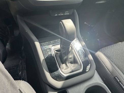 Used 2025 Subaru Forester Premium AWD/4WD image 25