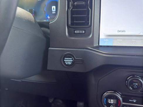 Used 2025 Ford Bronco Badlands AWD/4WD image 25