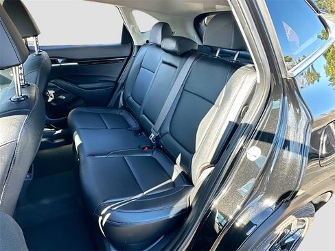 Certified 2025 Kia Seltos SX w/ SX Sunroof Package image 26