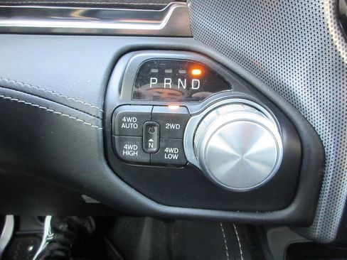 Used 2020 RAM 1500 Limited image 32