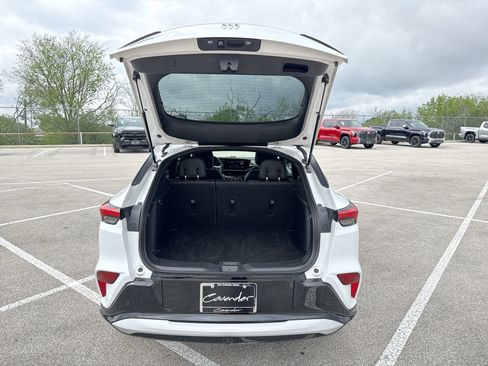 Used 2025 Buick Envista Sport Touring FWD image 19