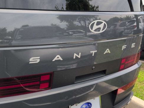 Used 2025 Hyundai Santa Fe SEL AWD/4WD image 13
