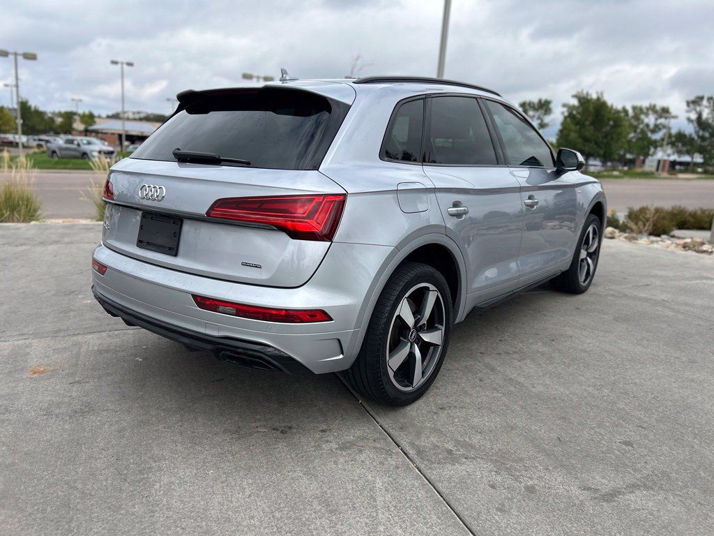 Used 2022 Audi Q5 2.0T Premium Plus w/ Premium Plus Package AWD/4WD image 9