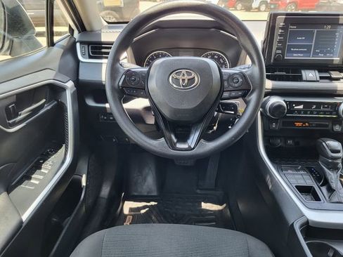 Used 2019 Toyota RAV4 LE w/ Carpet Mat Package AWD/4WD image 25