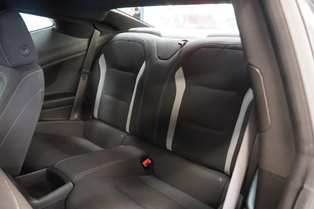 Used 2021 Chevrolet Camaro LT RWD image 18