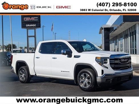 Used 2025 GMC Sierra 1500 SLT image 1
