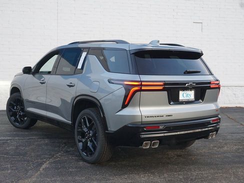New 2026 Chevrolet Traverse RS w/ LPO, Floor Liner Package image 7