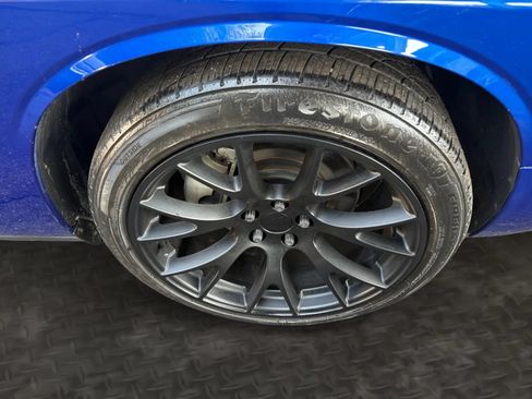Used 2018 Dodge Challenger R/T RWD image 34