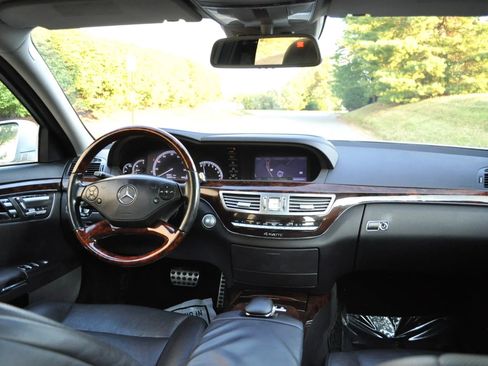 Used 2013 Mercedes-Benz S 550 4MATIC image 18