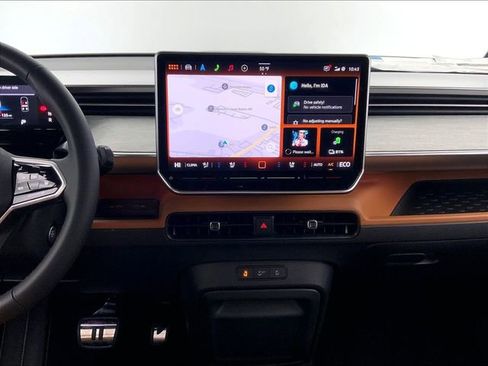 New 2025 Volkswagen ID. Buzz Pro S Plus RWD image 7